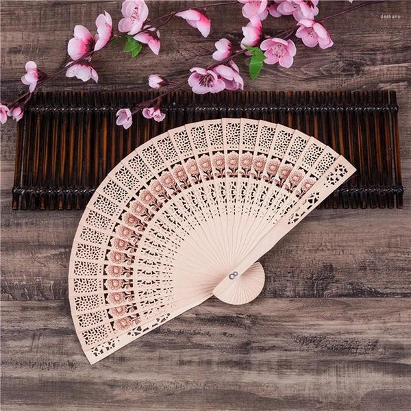 Figurines décoratines Fashion Wedding Hand Fragrant Bamboo Bamboo Fan pliant chinois en bois vintage Hollow Antiquity Home Decor