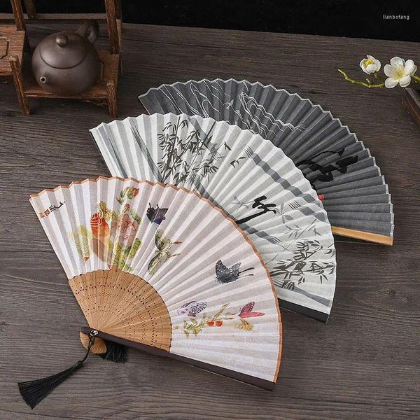 Figurines décoratines Flax Bamboo Butterfly Flower Hand Fan pour femmes Dance Cadeaux de poche pliants décoration de la maison