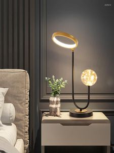 Figurines décoratives FQ, lampe de Table moderne et Simple, lampe de chevet de chambre à coucher, verre de luxe, tactile Variable avec trois couleurs