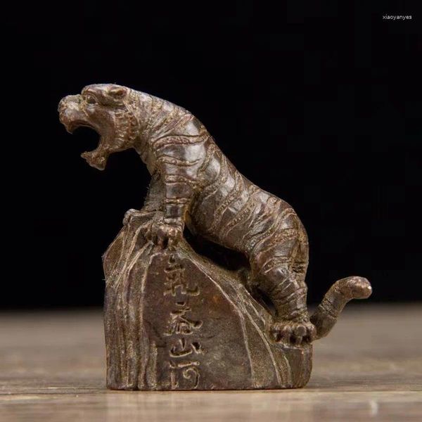 Figurines décoratives de bonne qualité, Bronze chinois Antique, fait à la main, Statue de tigre sur pierre