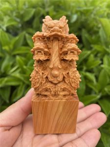 Figuras decorativas Estatuas de dragón chino hechas a mano: Feng Shui Tallado de madera Diseño único de sello personal Elegante adorno para el hogar