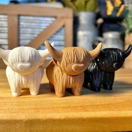 Figurines décoratines Highland Cow Figurine Sculpture Scottish Toy 3D Artefact imprimé Décor de maison