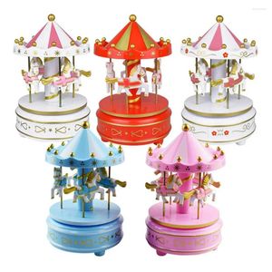 Figurines décoratives Ornement de maison pour enfants Toy Carrousel Music Music Box Cake Decoration Merge-Go-Round Rotate Horse