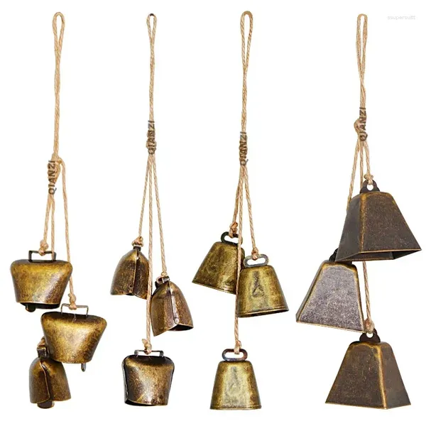 Figurines décoratives Iron Bell CHIME avec 3 grandes cloches de vache vintage sur corde Mur rustique suspendu décor du vent carillon décorations