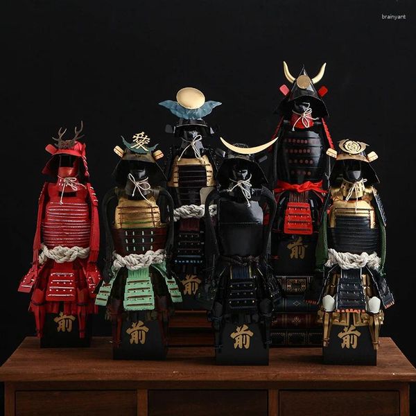 Figuras decorativas Armor Japanese Iron Warrior Izakaya Retro Decoración Restaurante Ornamentos creativos Decoración
