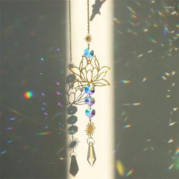 Figurines décoratives Lotus Crystal Sun Catcher Rainbow Prism Colorful Carilon suspendu Porte de porte pendente Fenêtre de jardin extérieur décor