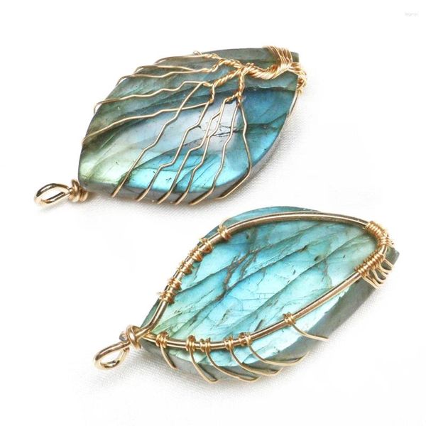 Figurines décoratives Mineraali aléatoire naturel Labradorite irrégulière pierre précieuse pendentif fait à la main fil d'or enveloppé arbre de vie faisant