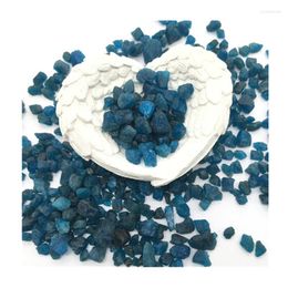 Decoratieve beeldjes natuurlijke blauwe apatiet ruwe chips kristal spirituele grind voor decoratie