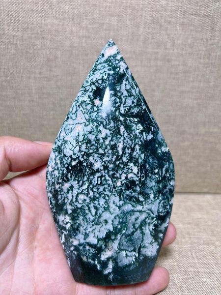 Figurines décoratives Natural Moss Agate Forme gratuite Carving Reiki Healing Stone Decoration Home Decoration Exquisite Gift