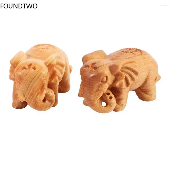 Figurines décoratives Natural Thuja Wood Elephant Carving Crafts Antique Decoration