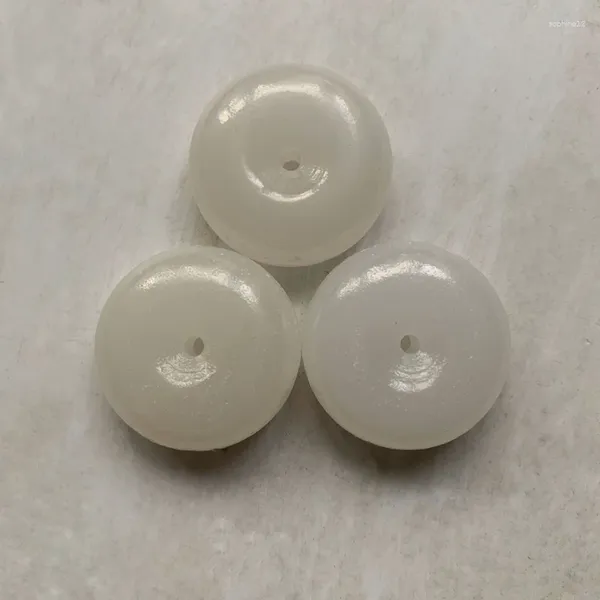 Figurines décoratives Natural White Jade Stone Pendant Round guérison Crystal Amulet Men Collier Énergie DÉCOR