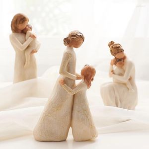 Decoratieve beeldjes Noordse hars Familie Figuur Standbeeld Home Decoratie Miniatuuraccessoires Happy Time Christmas Gifts for Love