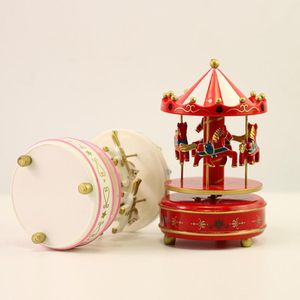 Figurines décoratives objets carrousel boîte à musique petite amie cadeau d'anniversaire artisanat bijoux créatif dessin animé jouets pour enfants décoration de la maison