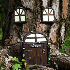 Decoratieve beeldjes Objecten Miniatuur Fairy Deur Ramen Set Glow in the Dark Resin Sculpture Diy Garden Wall Tree Decoratie Hanging Sta