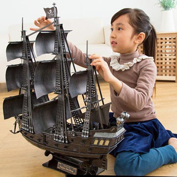 Figurines décoratives Objets Puzzles LED verte Flying Dutchman Pirate Ship Modèle 360 Pièces Kits Éclairage Bâtiment Fantôme Voilier Cadeaux Fo