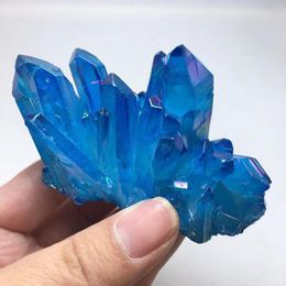 Decoratieve beeldjes zeldzame mooie mooie blauwe vlam aura kwarts kristalcluster specimen alleen 1 stks objecten