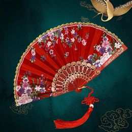 Figuras decorativas de tela de seda, abanicos con borde dorado, estilo de abanico de danza tradicional chino, plegables hechos a mano personalizados
