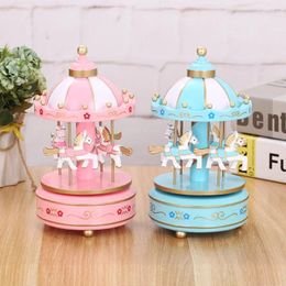 Figurines décoratives Sky City Dome Carrousel Wind-Up Music Box Cake Decoration Craft Home Creative Children's Birthday Gift