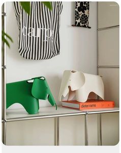 Figurines décoratives Small Elephant Home Decoration Model Plastic Pp Ins Polular Toy