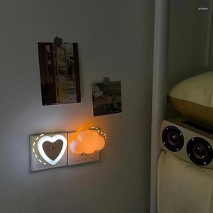 Decoratieve beeldjes Smart Light Sensor Nachtlicht Wolk Decoratie Nacht Wireless Kinder Slaapkamer Bedhead Lampen Room Decor