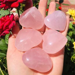 Decoratieve beeldjes Specimennatural Pink Rose Quartzs Crystal Heart Chakra Haling Reiki 30mm Natuurstone kralen voor sieraden maken DIY
