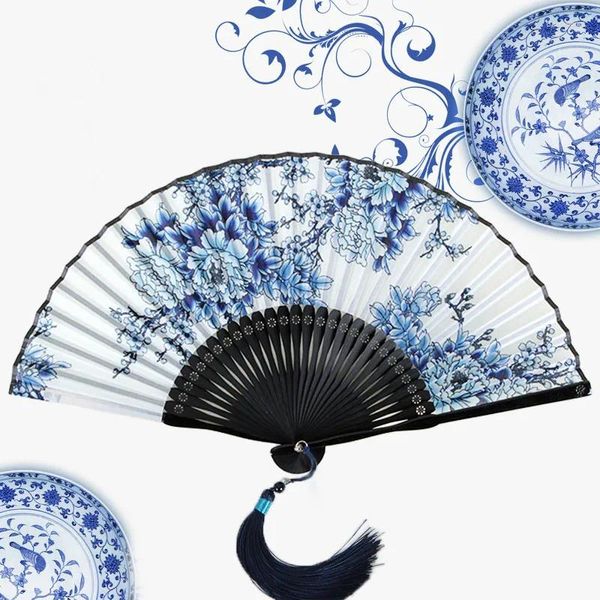 Figuras decorativas Fan de seda Silk Dance Fan clásico de porcelana azul y blanca Mano Abanicos para Boda Hanfu Cosplay Fans de cosplay