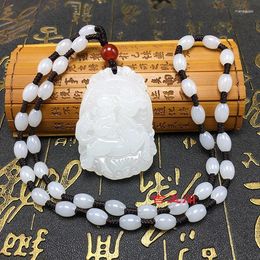 Figurines décoratives Superbe Jade White Monkey Ride Pendante Pendre Lucky Amulet Mala Collier de perle chinoise Zodiaque