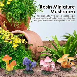 Decoratieve beeldjes Tiny Mushrooms Mini Multi -gekleurde schuim Miniatuur Kleine kleurrijke paddenstoelmodel Dollhouse Decoratie