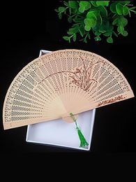 Decoratieve beeldjes vintage Chinese fans houten holle handheld vouwen met kwastje voor dansende bruiloft babydouche verjaardagsfeestje