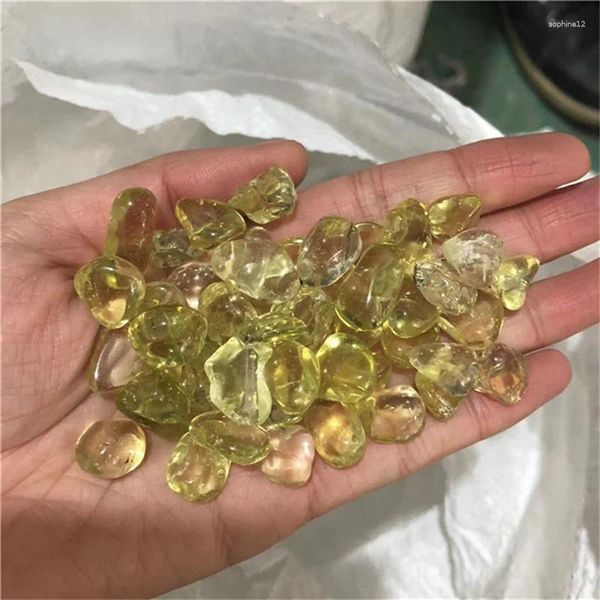 Figurines décoratives en gros Crystals de quartz jaune copeaux guérison pierres citrine pierre dégrissée pour aquarium énergie rocheuse minéral