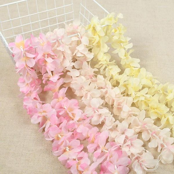 Fleurs décoratives 1 / 2p 1m Vinons de fleurs artificielles Silk Hortensia rotin fausse glatie bricolage DIY ARCH DÉCOR HOME HOT