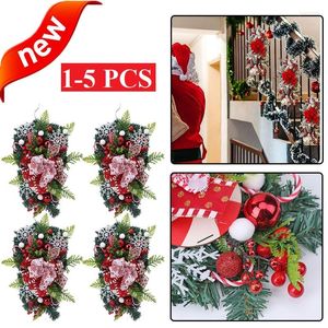 Fleurs décoratives 1-5pc guirlande de Noël artificielle porte d'entrée guirlande suspendue feuilles de houx baies rouges arbre de Noël pendentif ornement accessoire