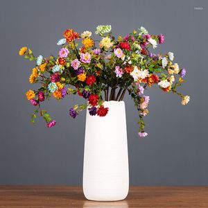 Decoratieve bloemen 1 Branch 6 Hoofd Daisy Artificial for Home Wedding Diy Decoratie Baby Baby Bread Fake Long Floral Bouquet Cadeau