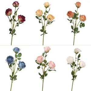 Flores decorativas 1 manojo de 3 cabezas de rosas artificiales al por mayor ramo de seda planta falsa de plástico para la decoración del jardín del hogar de la boda DIY