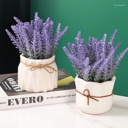 Fleurs décoratives 1 faisceau artificiel lavande romantique Provence Wedding Plastic Vase pour la fête de la fête des mères fausse plante