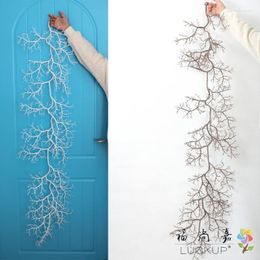 Fleurs décoratives 1 PCS Artificielle 140CM (55 Pouces) Long Plastique Séché Vigne Rotin Branche Plante Mariage Maison Festival Décoration Pour Suspendre