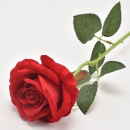 Dekorative Blumen, 1 Stück, rote künstliche Rose, realistische Blume, langer Stiel, Blumenstrauß-Arrangement für Hochzeit, Brautparty, Party-Dekoration