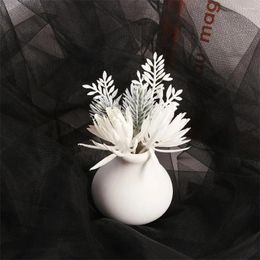 Fleurs décoratives 1 pcs simples artificiels créatifs bricolage faux pinces de pin belle décoration simule pour le mariage