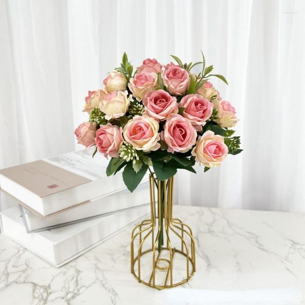 Flores decorativas 10 cabezas de flores artificiales rosa blanca eucalipto hojas de ramo de peon