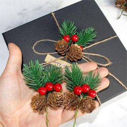 Flores decorativas 10 unids/lote agujas de pino artificiales decoración de Navidad planta de campana de cono para fiesta de Navidad decoración del hogar DIY tarjeta de felicitación