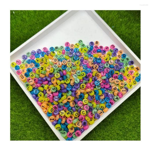 Fleurs décoratives 100/200/500/1000pcs Colores acryliques A-Z Perles de lettre rondes plates 10 mm Ent espaceur lâche alphabet en plastique pour artisanat de bijoux