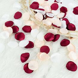 Fleurs décoratives 100/200pc soie artificielle Rose fleur pétale pétales de Satin fait à la main doux saint valentin fiançailles fête proposition