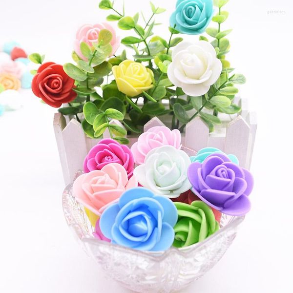 Fleurs décoratives 100 Pcs 3 cm PE Mousse Roses Artificielles Pour La Décoration De Mariage Partie DIY Guirlande Bouquet Fournitures À La Main Ours En Peluche Artisanat