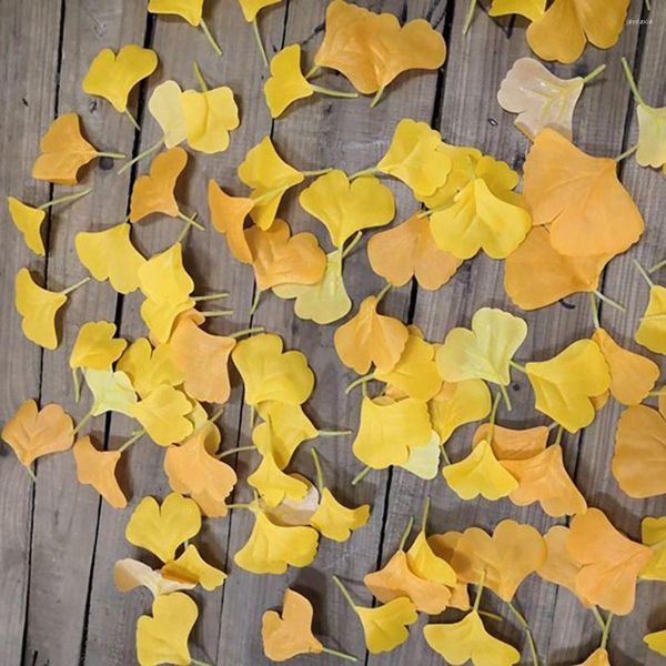 Fleurs décoratives 100 PCS Artificail Feuilles De Ginkgo Faux Falling Leaf Atmosphère D'automne Décoration De La Maison Jaune Articles De Fête Po Props