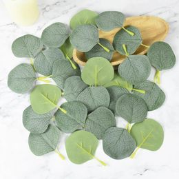 Decoratieve Bloemen 100 stks Eucalyptus Bladeren Bos Tak Kunstzijde Planten Groene Stengels Bruiloft Faux Nep Taart DIY Decoratie