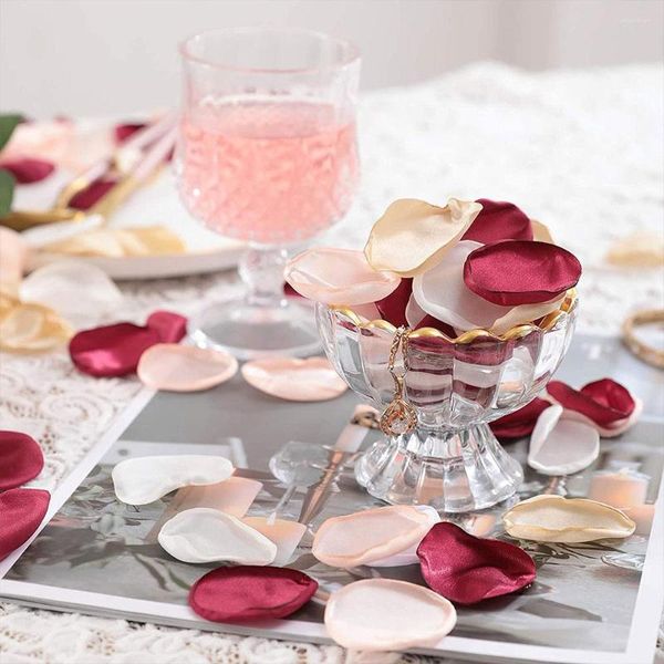 Fleurs décoratives 100PCS / Pack Pétales de Rose en Soie Pétale de Fleur Artificielle Fête de Mariage Lancer des Confettis Douche Nuptiale Décoration Romantique