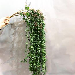 Decoratieve bloemen 104 cm nep eucalyptus rattan kunstmatige planten wijnstok plastic boom tak muur hangende blads voor huizentuin buiten