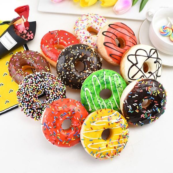 Fleurs décoratives 10 cm Simulation Donuts Pain Soulagement Du Stress Faux Gâteau Décor À La Maison Affichage Mariage Doux Décorations Pographie Props 1 Pc