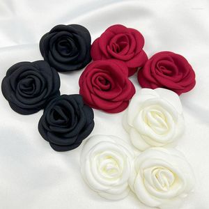 Fleurs décoratives 10 pièces 6CM, tissu à bord brûlé fait à la main, fleur de Rose, pince à cheveux, accessoires bijoux, broche de mariage