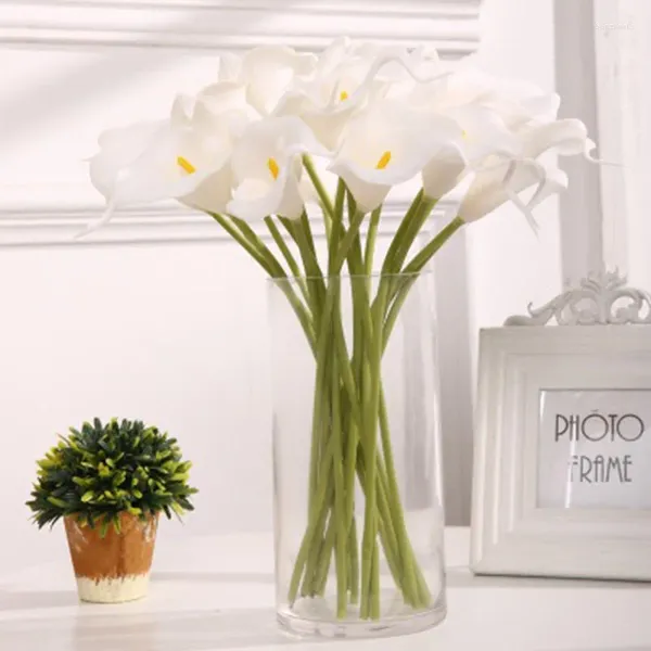 Fleurs décoratives 10pcs Calla Artificiel Lily Blanc Fausse fleur pour la décoration intérieure Table bouquet de mariée de mariage